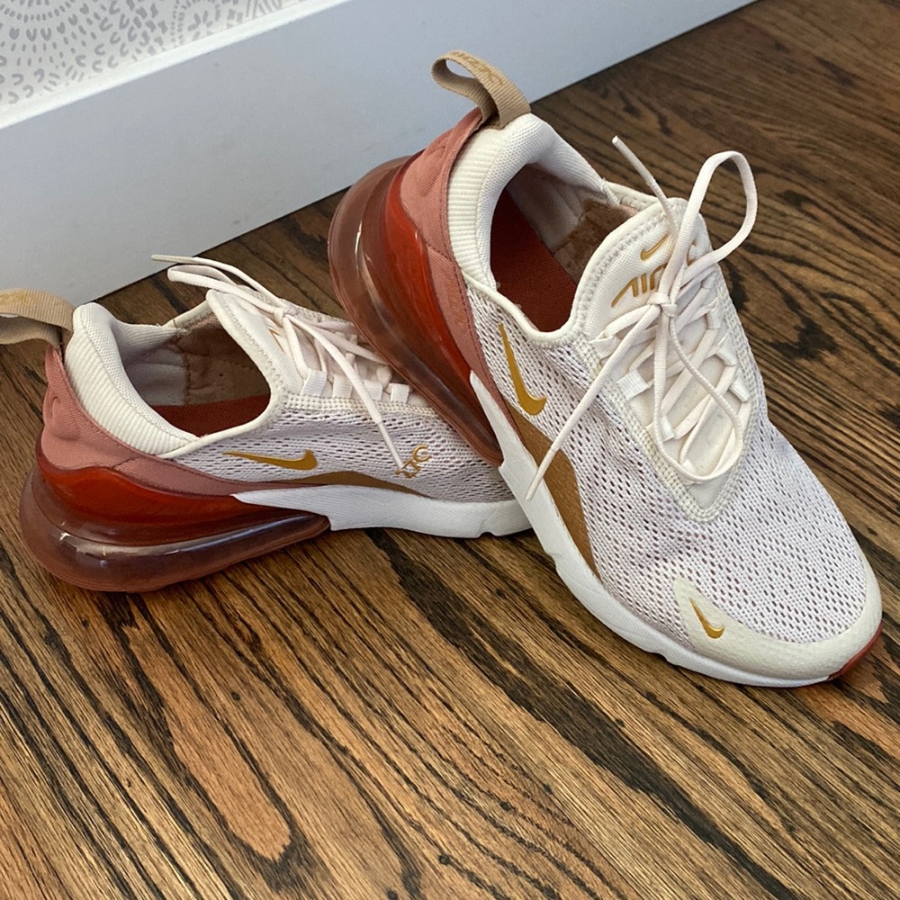 Nike Air Max 270 women’s sneakers size 8.5